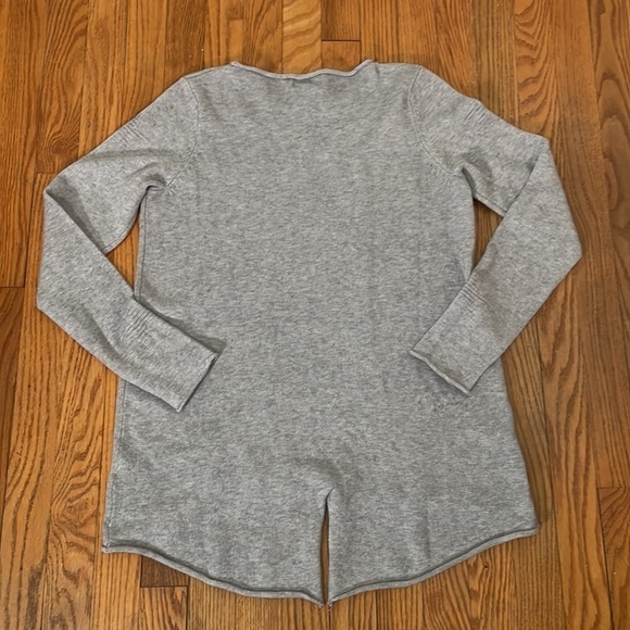 Neiman Marcus Round Neck Long Sleeve Star Sweater Grey size M - Picture 2 of 8